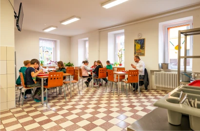 Jídelna - Soukromá základní škola Moudrá Sova Karlovy Vary